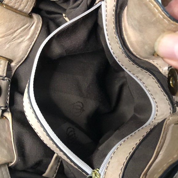 Juicy Couture Taupe color Leather Handbag magnetic closure shoulder bag - Picture 14 of 14